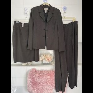 LIZ CLAIRBORNE three piece suit size 12